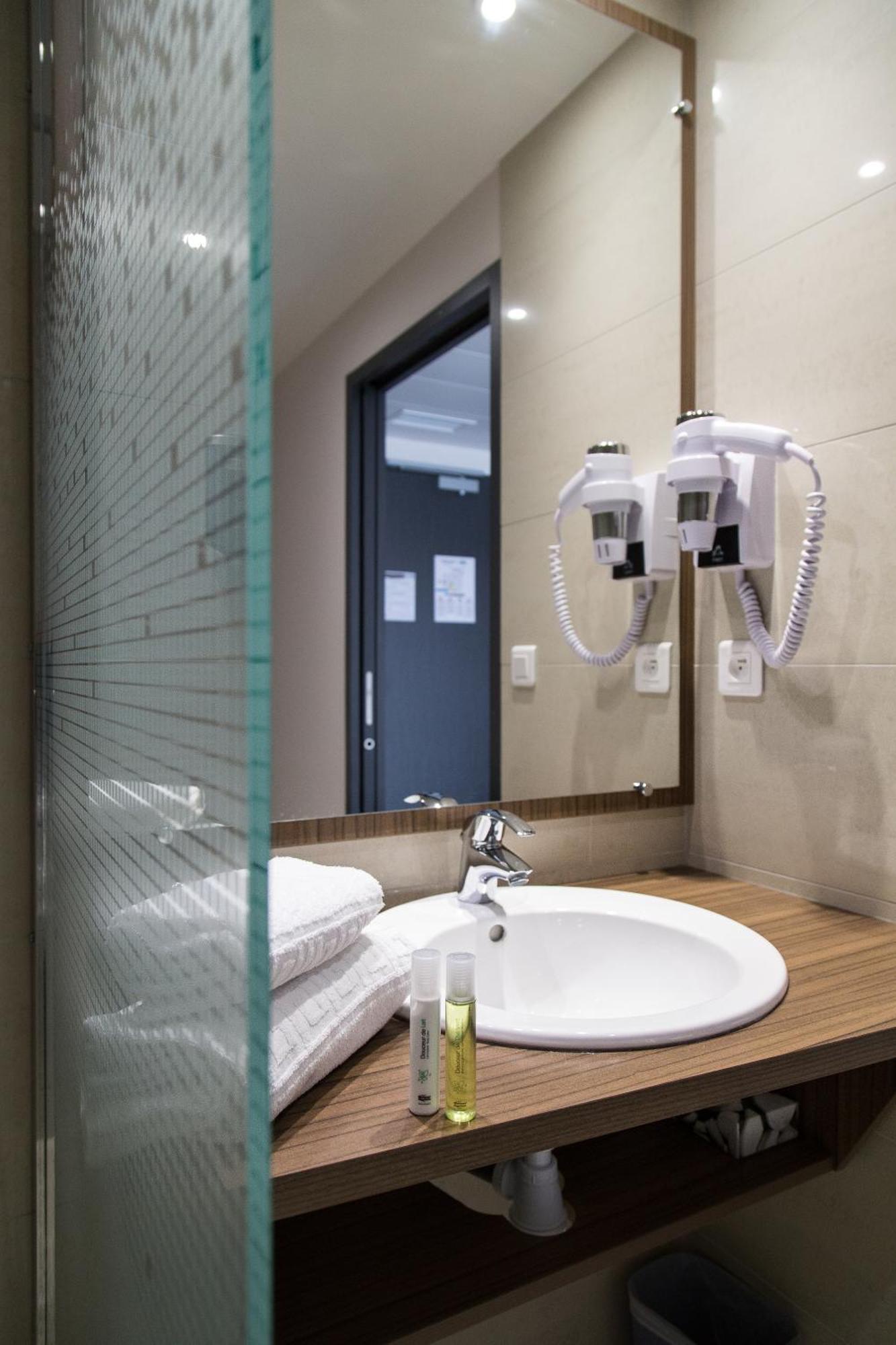 Brit Hotel Toulouse Colomiers - L'Esplanade ภายนอก รูปภาพ