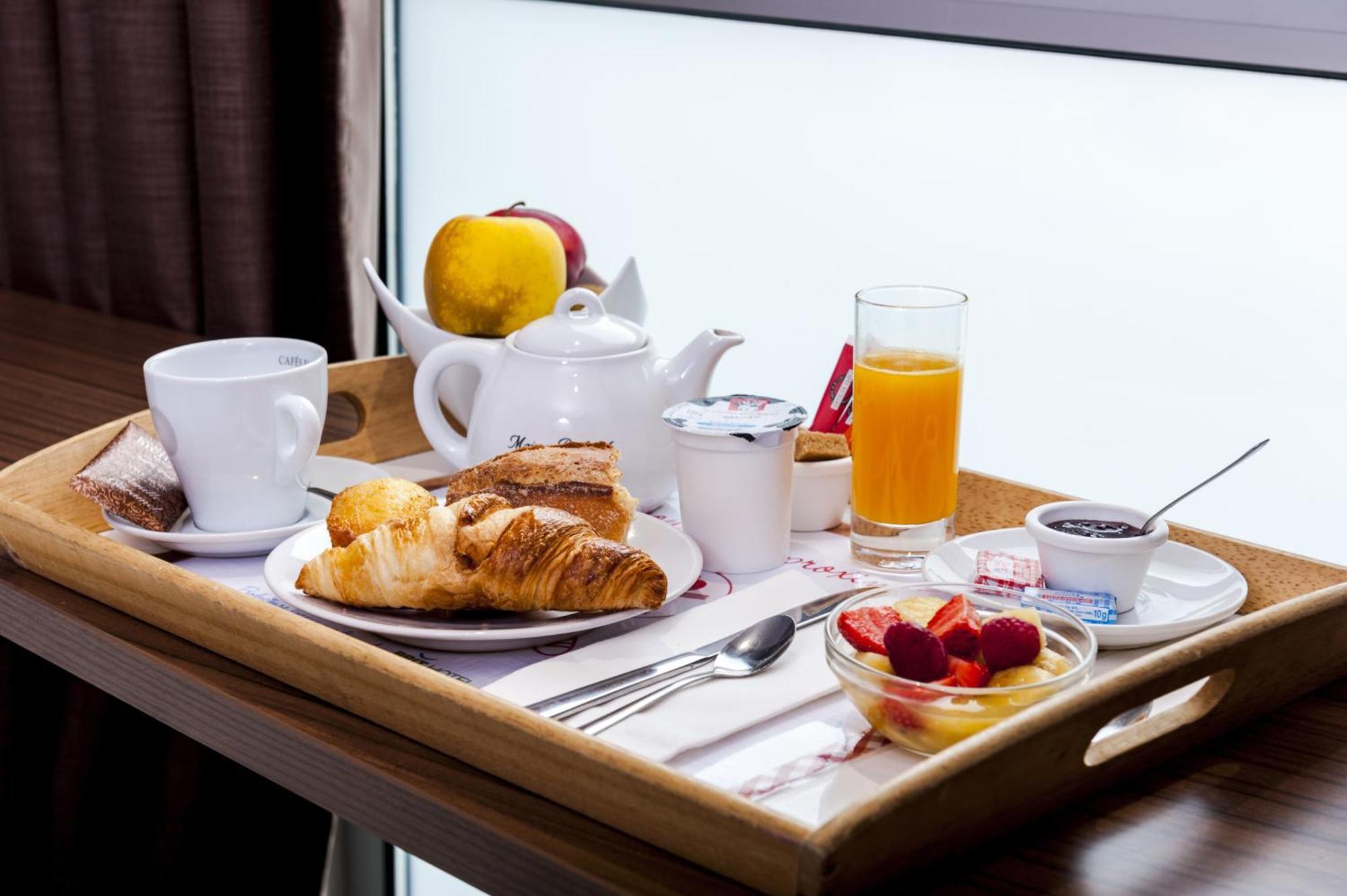 Brit Hotel Toulouse Colomiers - L'Esplanade ภายนอก รูปภาพ