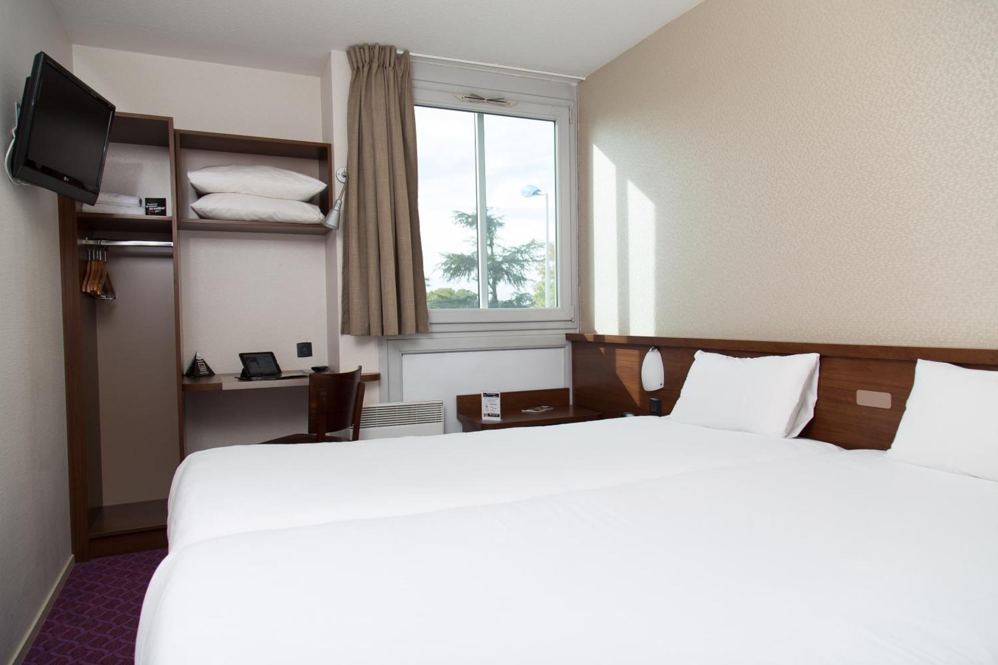 Brit Hotel Toulouse Colomiers - L'Esplanade ภายนอก รูปภาพ